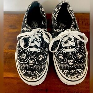 Star Wars - Storm Trooper Vans (Mens 6, Womens 7.5)